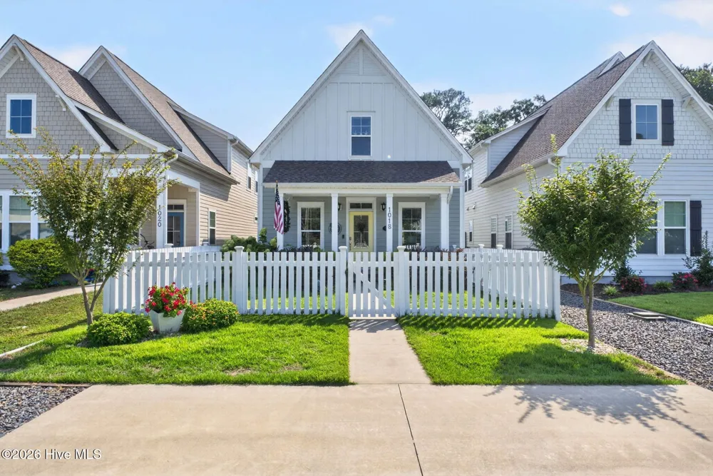 1018 Caswell Avenue Southport, NC 28461
