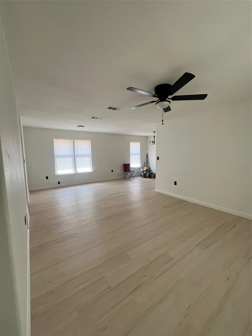 117 Westline Road Azle, TX 76020