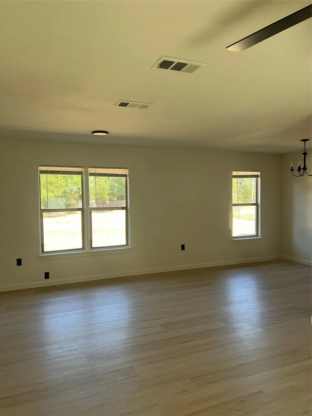 117 Westline Road Azle, TX 76020