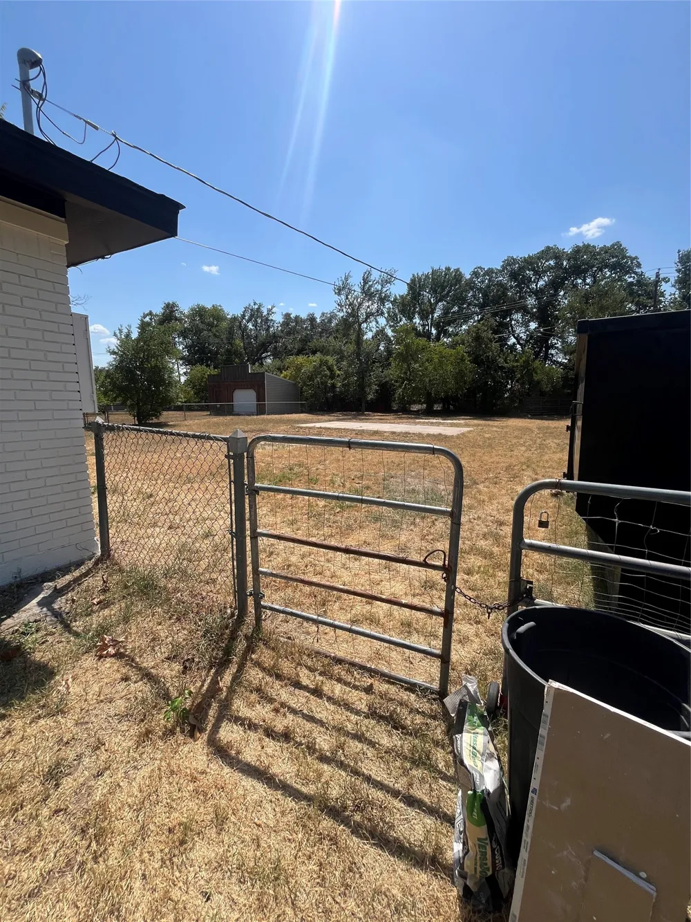 117 Westline Road Azle, TX 76020