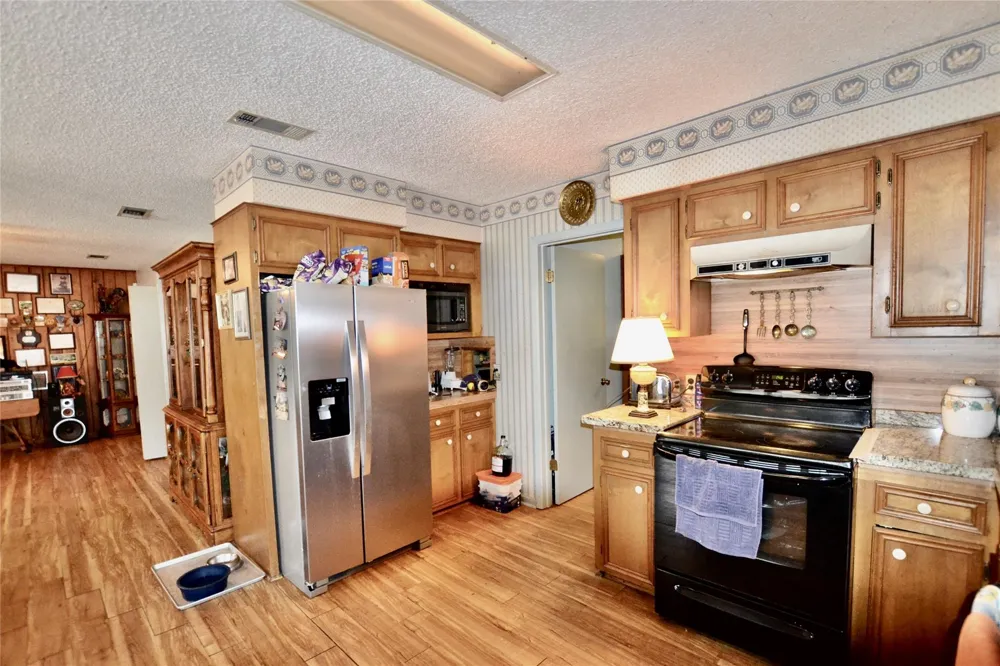 160 Kennedy Drive Livingston, TX 77351