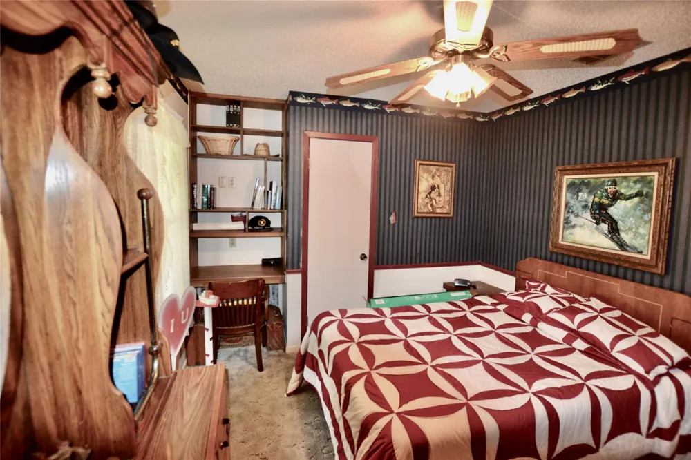 160 Kennedy Drive Livingston, TX 77351