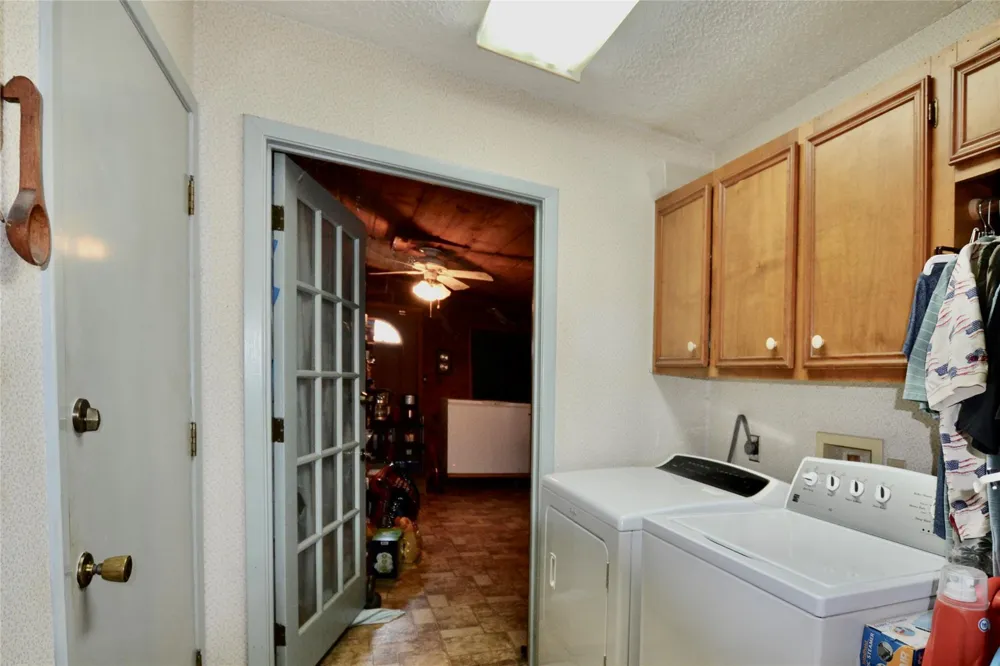160 Kennedy Drive Livingston, TX 77351