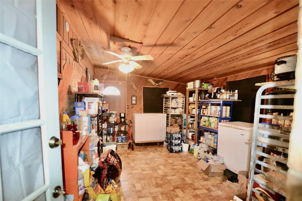 160 Kennedy Drive Livingston, TX 77351