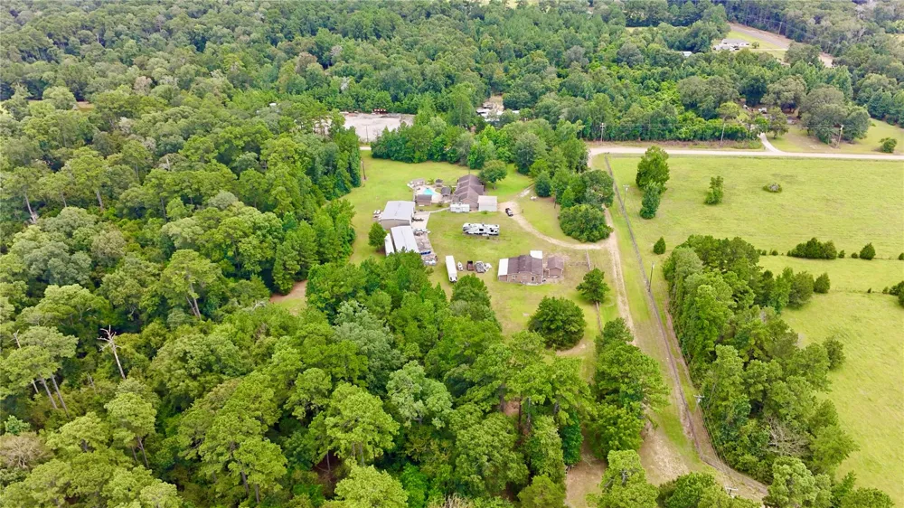 160 Kennedy Drive Livingston, TX 77351