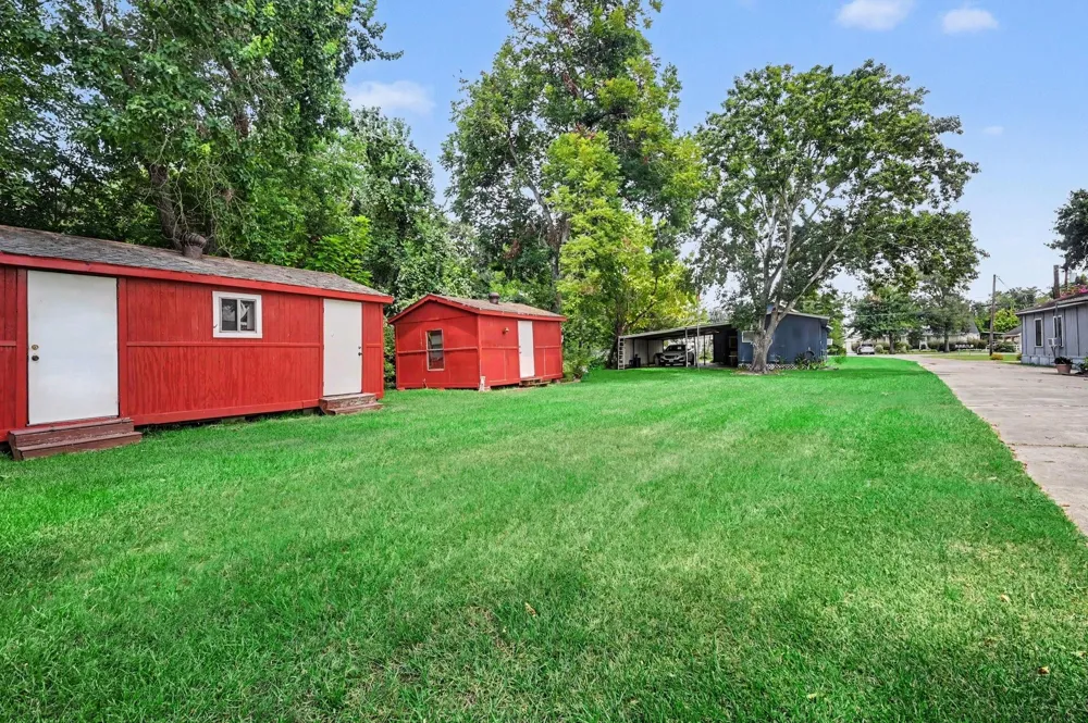 4810 Holly Ave Pasadena, TX 77503
