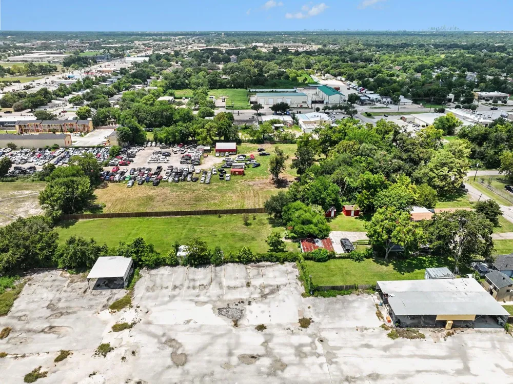 4810 Holly Ave Pasadena, TX 77503