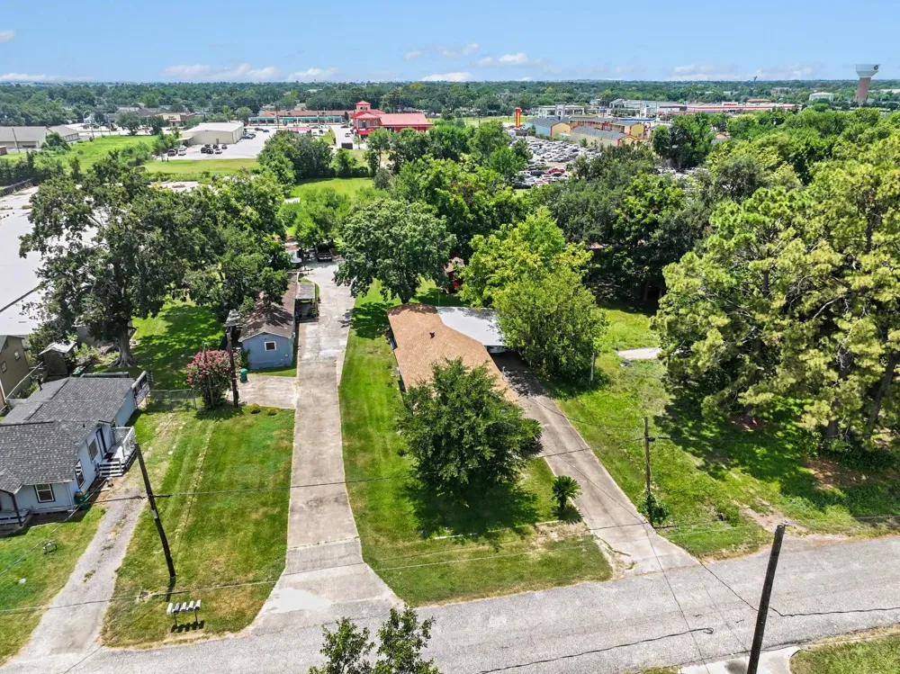 4810 Holly Ave Pasadena, TX 77503