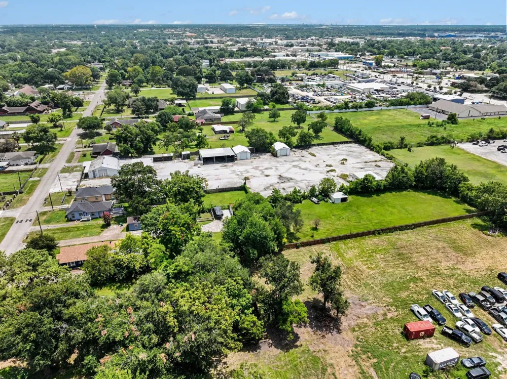 4810 Holly Ave Pasadena, TX 77503