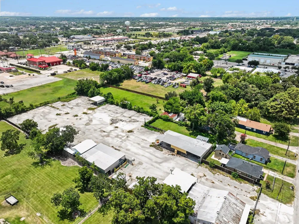 4810 Holly Ave Pasadena, TX 77503