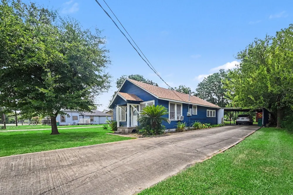 4810 Holly Ave Pasadena, TX 77503