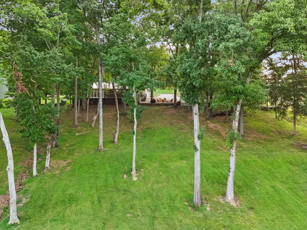 184 Beechview Dr Clifton, TN 38425