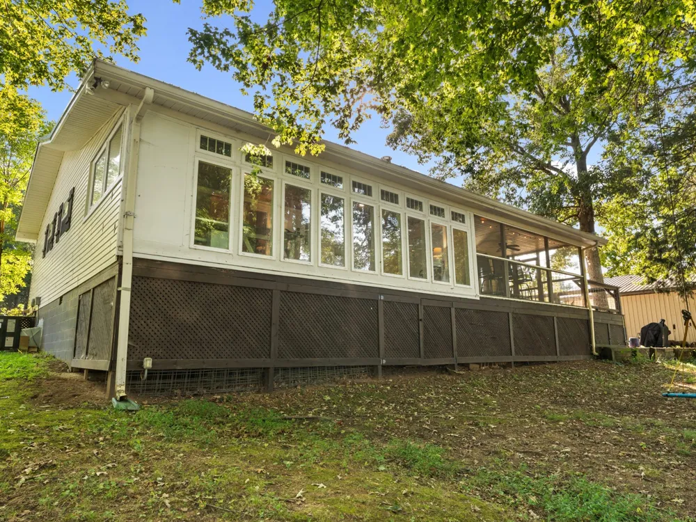 184 Beechview Dr Clifton, TN 38425
