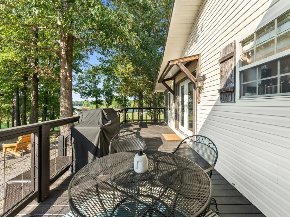 184 Beechview Dr Clifton, TN 38425