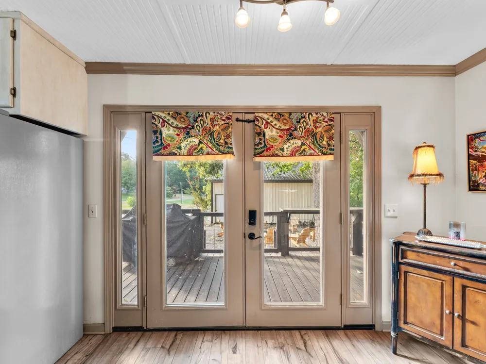 184 Beechview Dr Clifton, TN 38425
