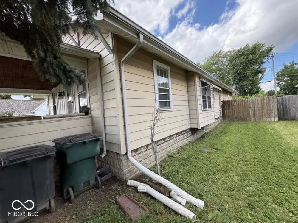 1704 W 9th Street Muncie, IN 47302