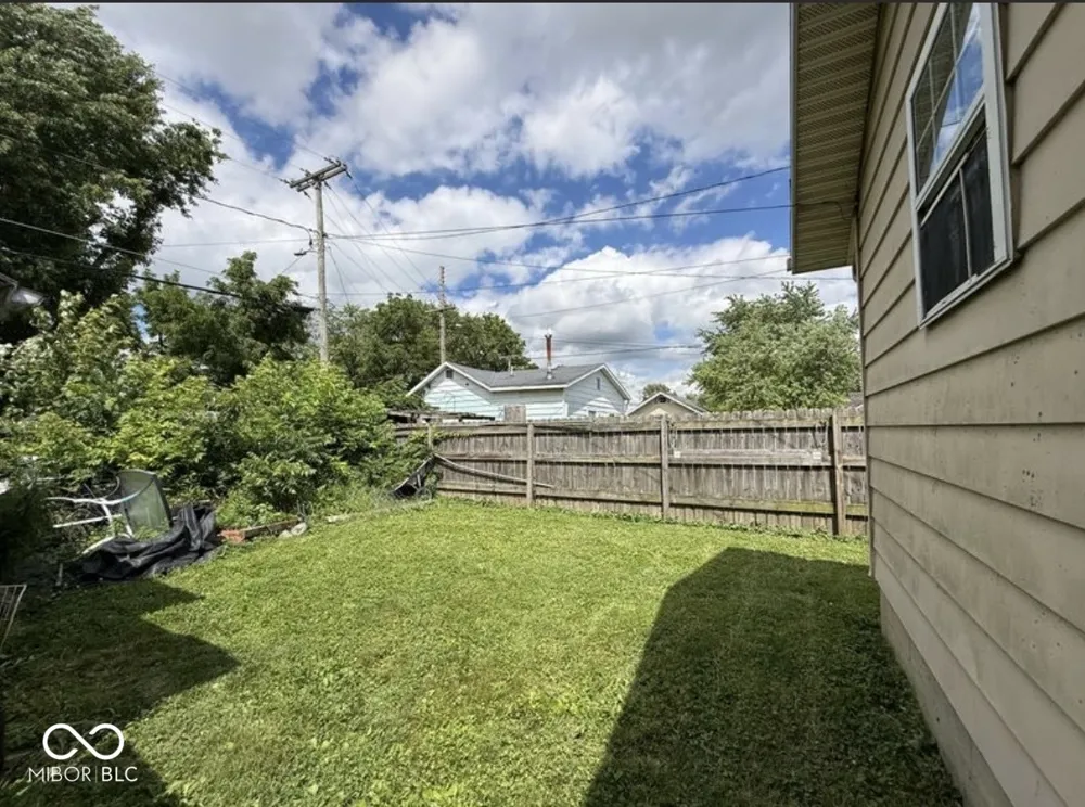 1704 W 9th Street Muncie, IN 47302