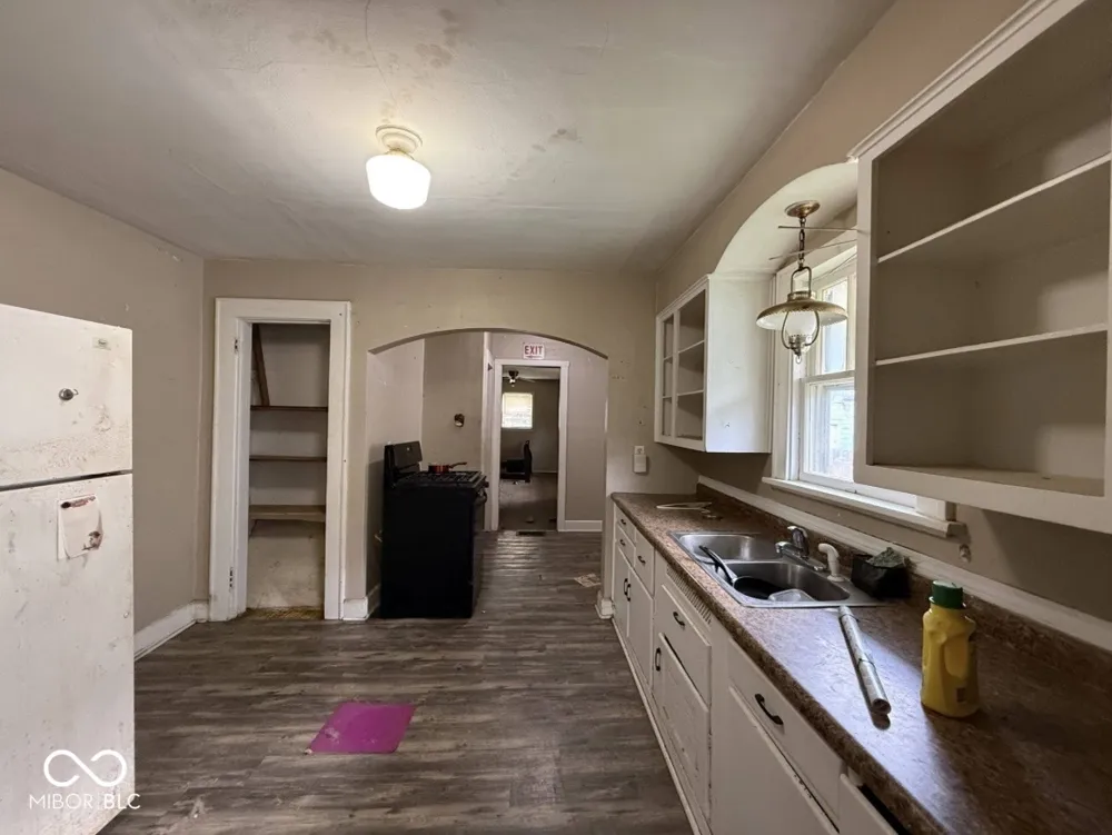 1704 W 9th Street Muncie, IN 47302