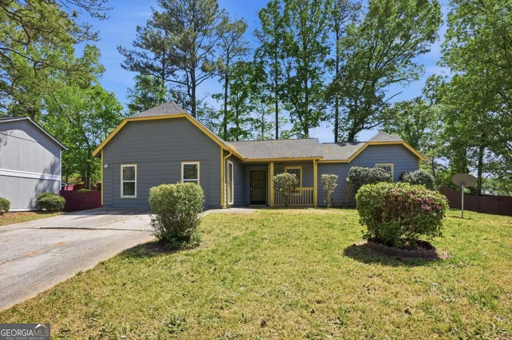 5420 Forest Downs CIR College Park, GA 30349