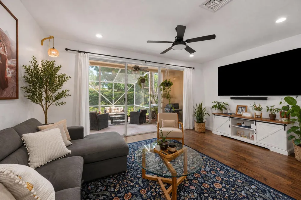 9037 Tremezzo Lane Boynton Beach, FL 33472