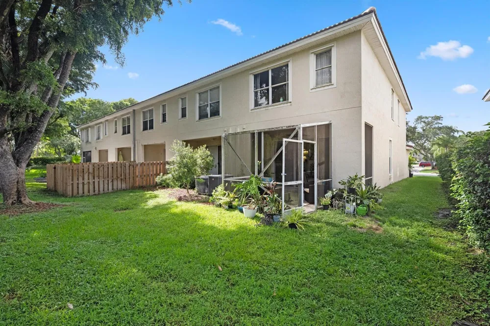 9037 Tremezzo Lane Boynton Beach, FL 33472