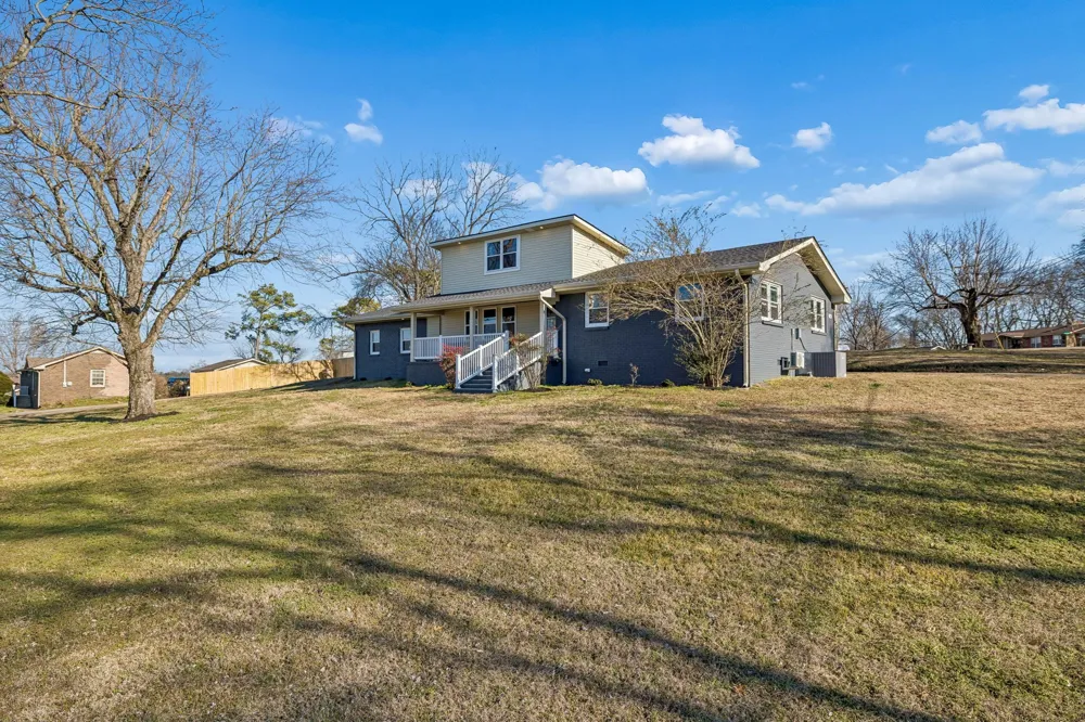 240 NW Clearview Dr Mount Juliet, TN 37122