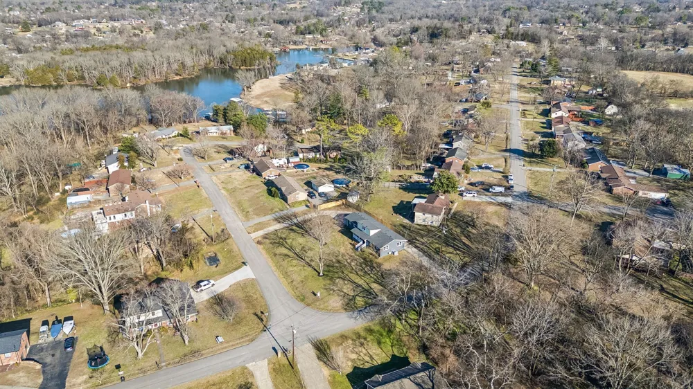 240 NW Clearview Dr Mount Juliet, TN 37122