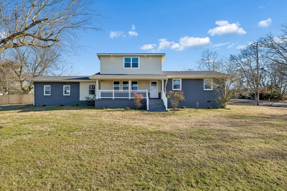 240 NW Clearview Dr Mount Juliet, TN 37122