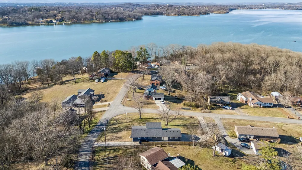 240 NW Clearview Dr Mount Juliet, TN 37122