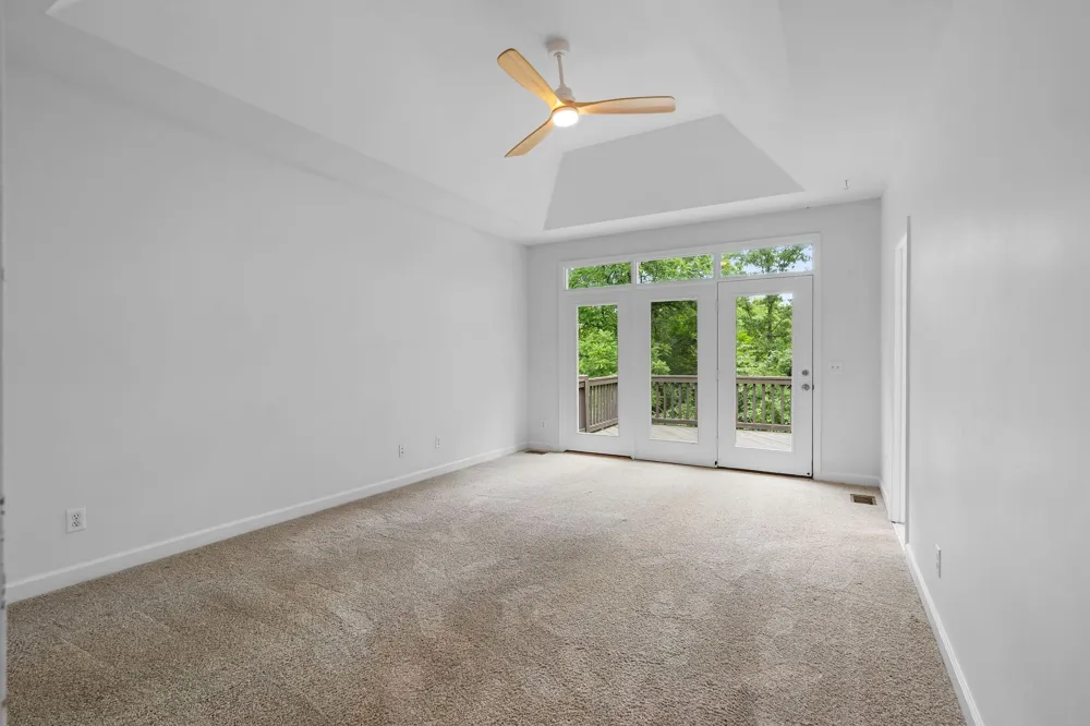 4848 Peninsula Pointe Dr Hermitage, TN 37076