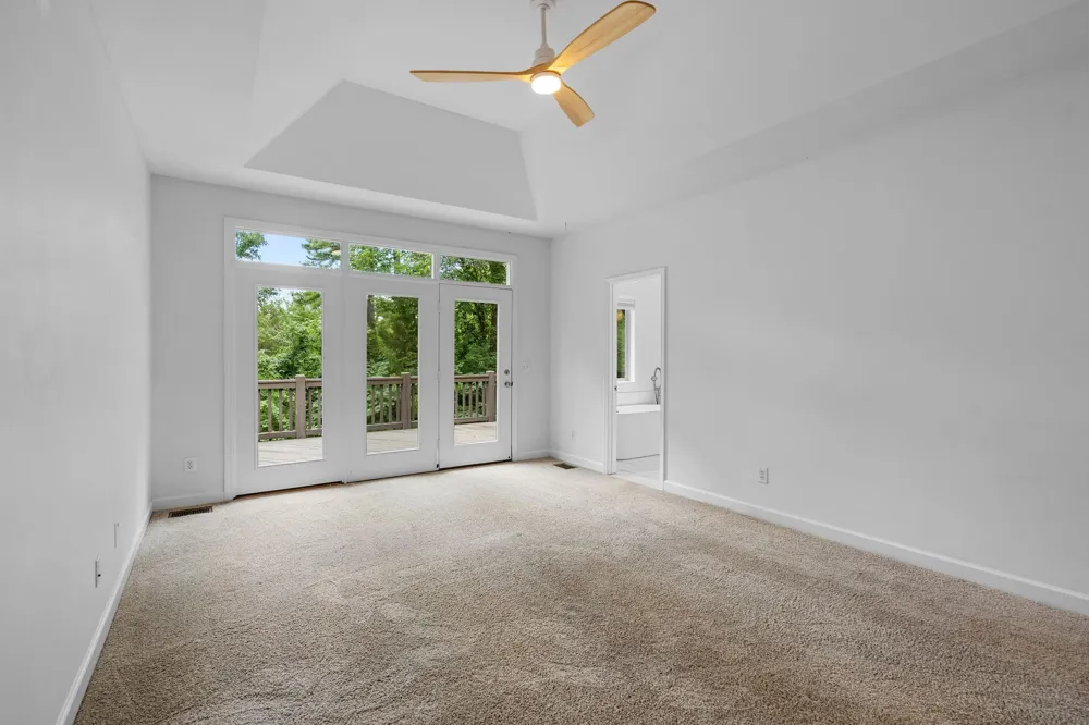 4848 Peninsula Pointe Dr Hermitage, TN 37076