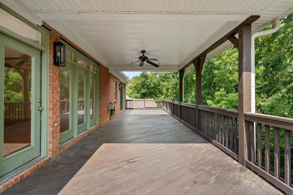 4848 Peninsula Pointe Dr Hermitage, TN 37076