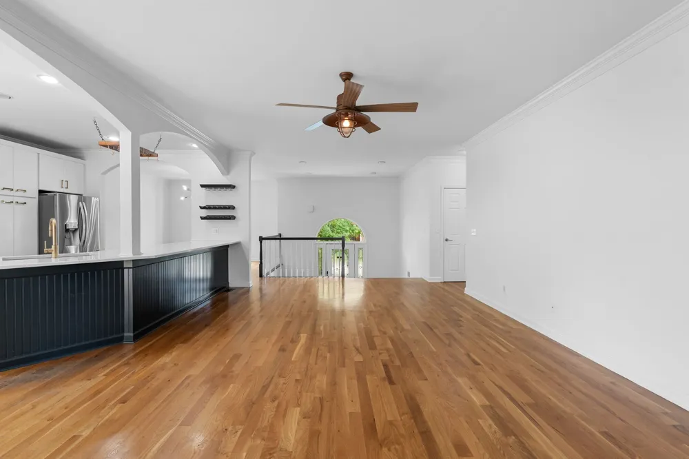 4848 Peninsula Pointe Dr Hermitage, TN 37076