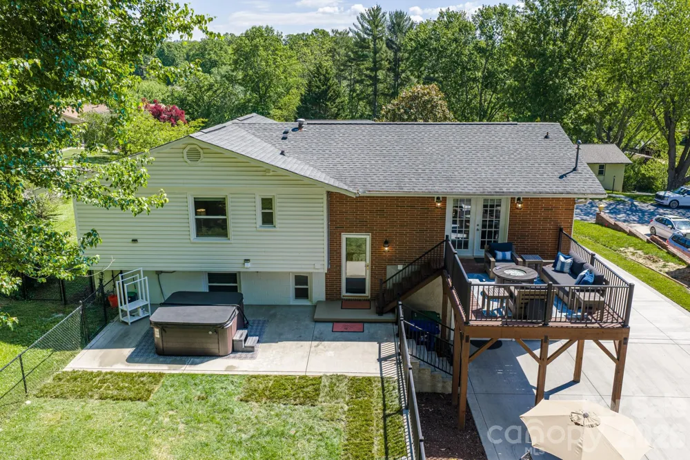 11 Summit Drive Arden, NC 28704