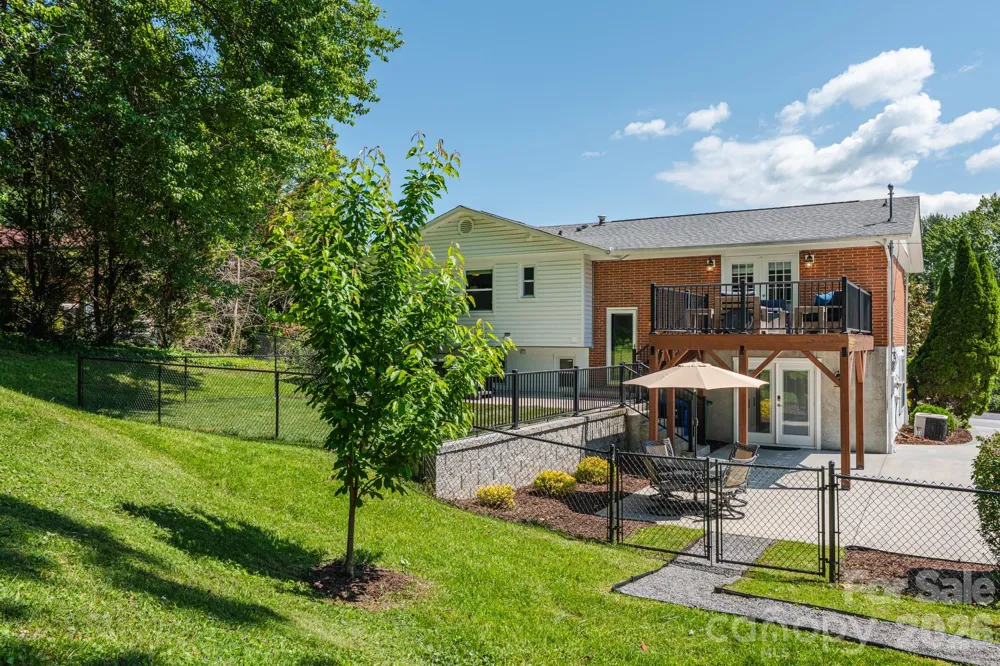 11 Summit Drive Arden, NC 28704