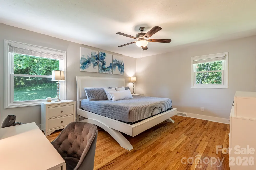 11 Summit Drive Arden, NC 28704