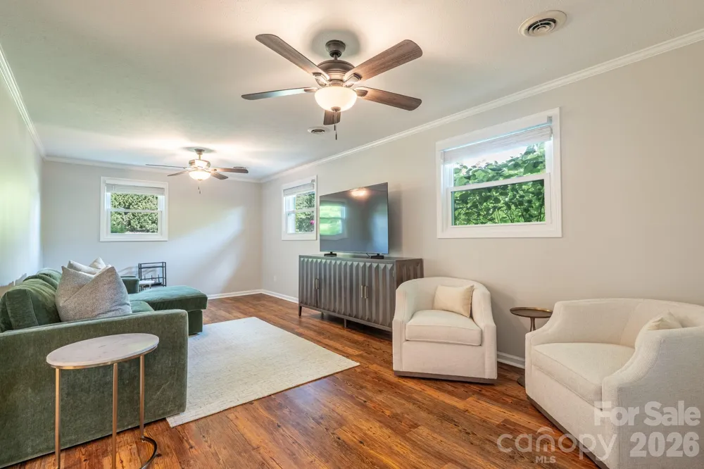 11 Summit Drive Arden, NC 28704