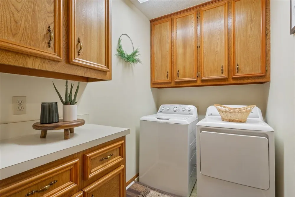 909 Mcclintic Drive Groesbeck, TX 76642