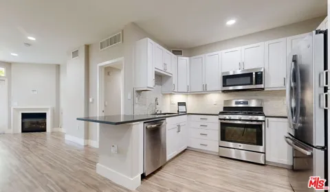 6260 W 3rd Street