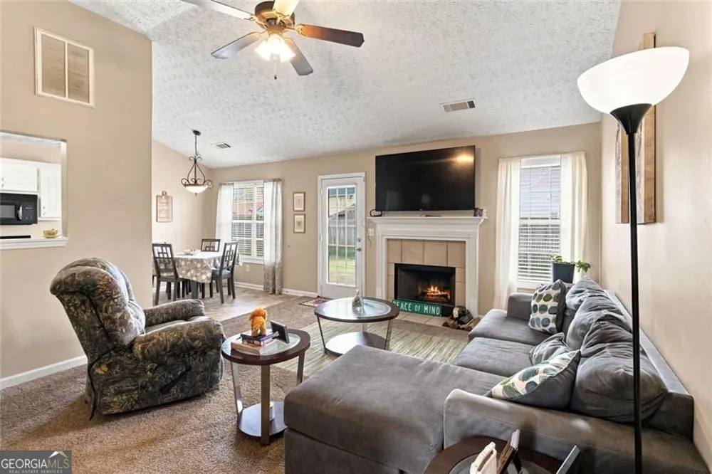2312 Sugarleaf TRL Hampton, GA 30228