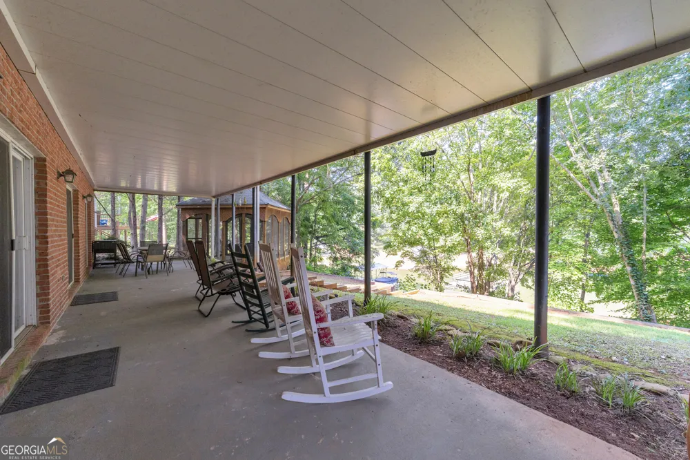 131 Sunrise DR Lavonia, GA 30553