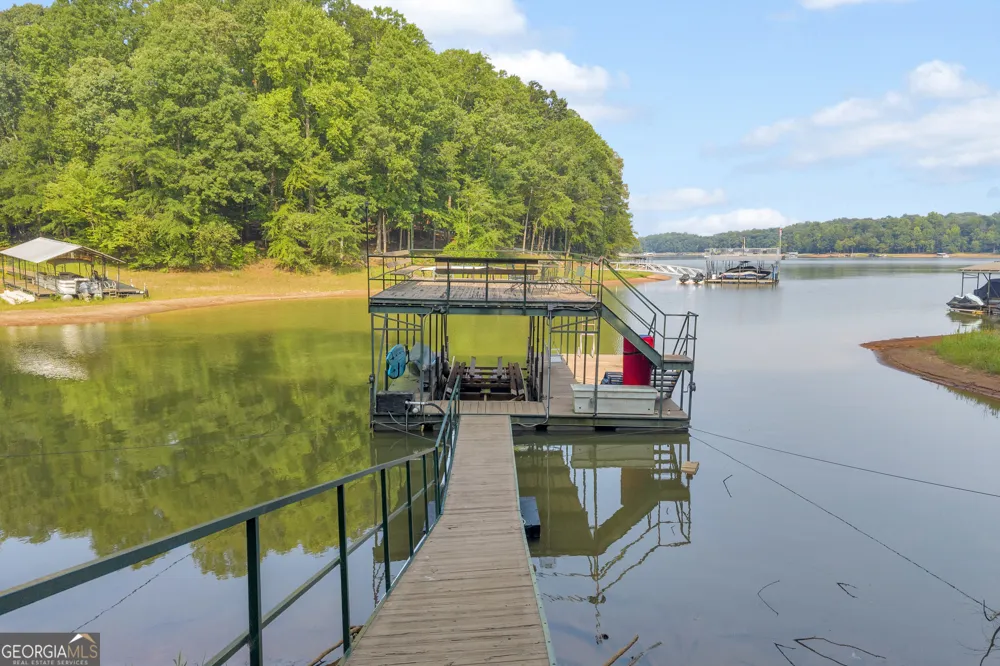 131 Sunrise DR Lavonia, GA 30553