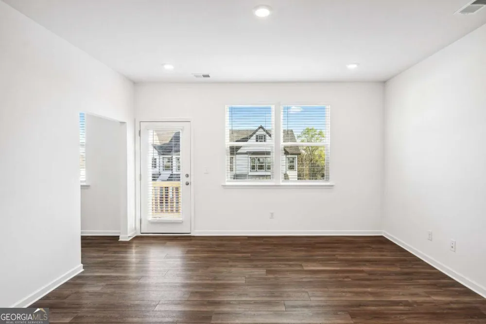33 Constitution AVE Pendergrass, GA 30567