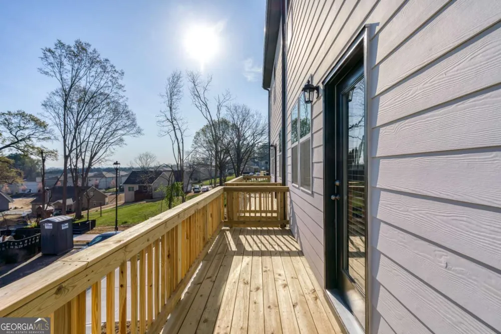 33 Constitution AVE Pendergrass, GA 30567