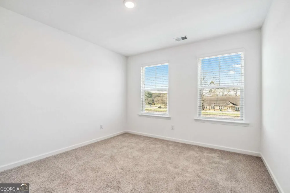 33 Constitution AVE Pendergrass, GA 30567