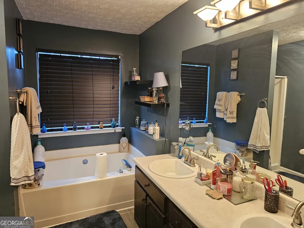 3536 Stonefield CT Rex, GA 30273