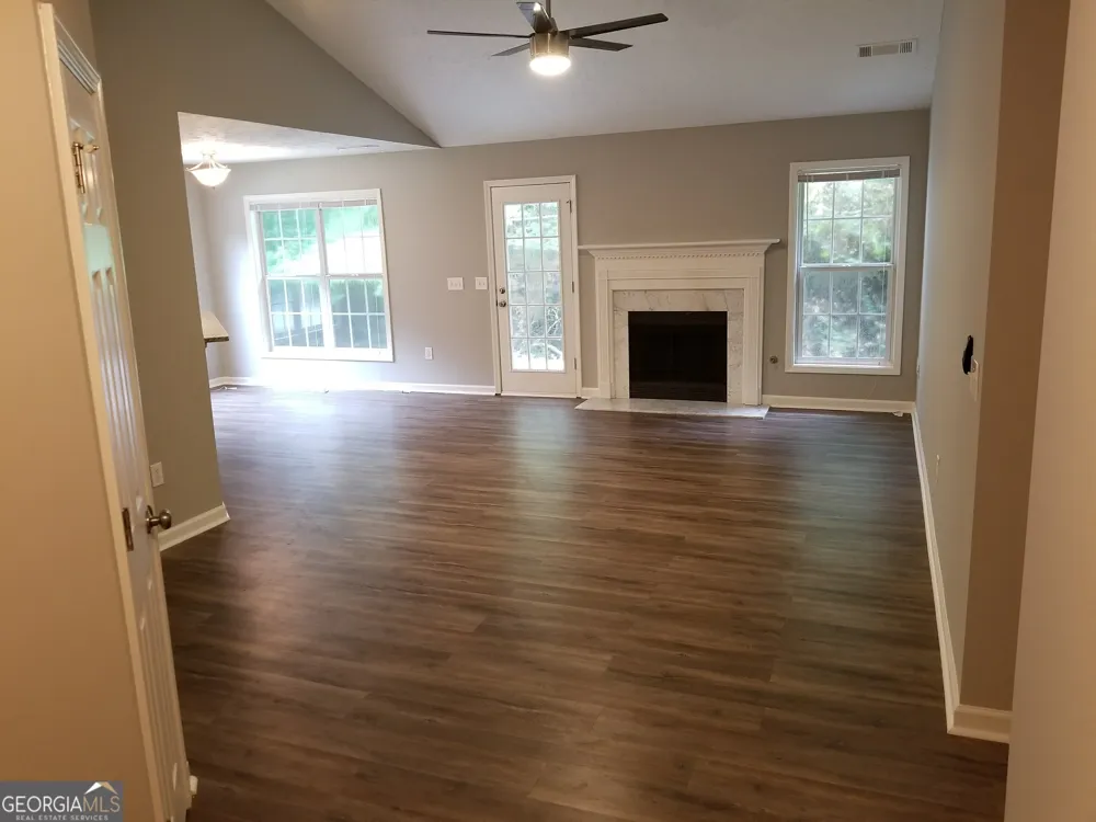 2720 Dacula Cove CIR Dacula, GA 30019