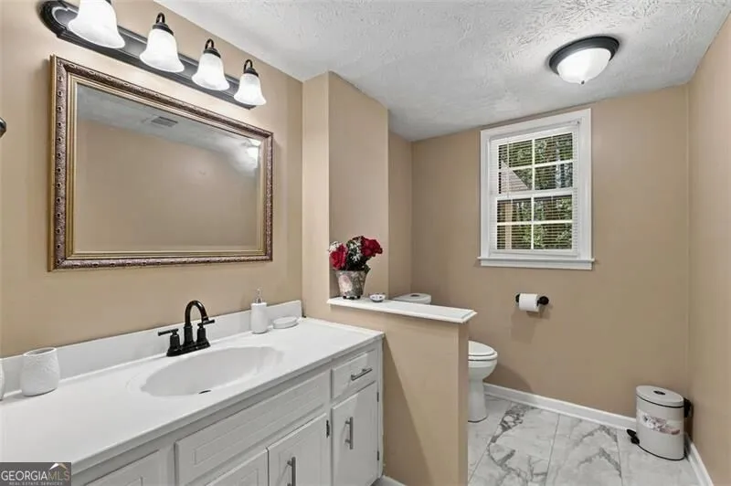 5497 Georgetown TRCE SW Lilburn, GA 30047