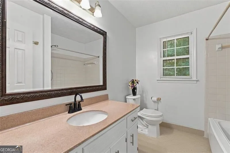 5497 Georgetown TRCE SW Lilburn, GA 30047