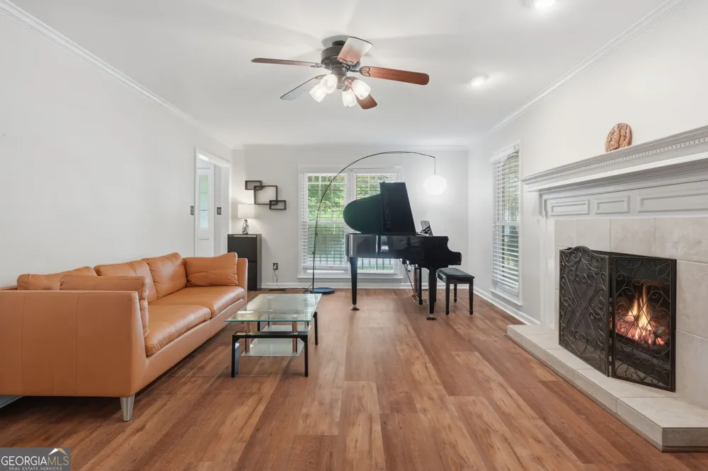 118 Kimmer RD Peachtree City, GA 30269